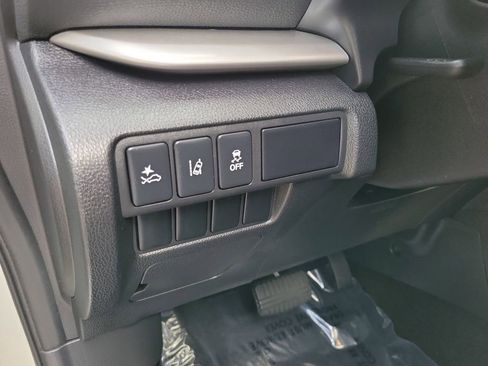 Used 2023 Mitsubishi Eclipse Cross AWD image 18
