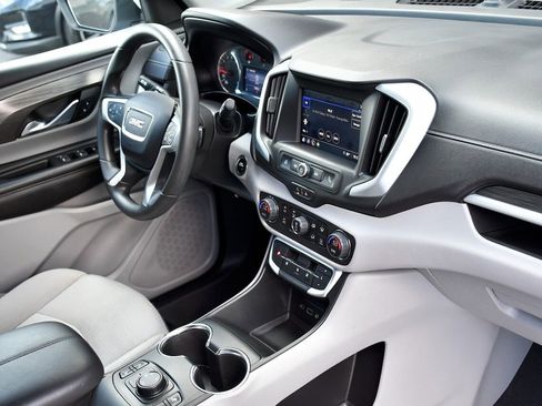 Used 2023 GMC Terrain SLE w/ Driver Convenience Package image 16
