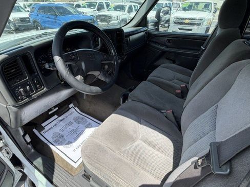 Used 2007 Chevrolet Silverado 3500 LT w/ Onstar Plus Package RWD image 12