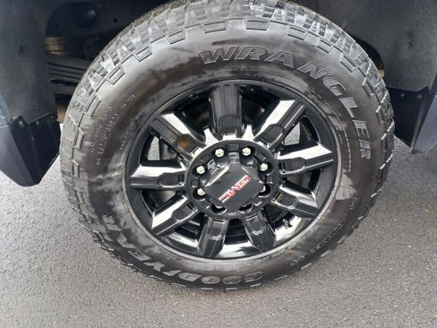 Used 2024 GMC Sierra 2500 AT4 w/ AT4 Premium Plus Package image 26