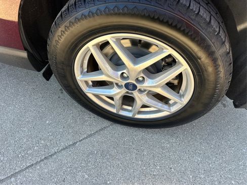 Used 2022 Ford Edge SEL image 19