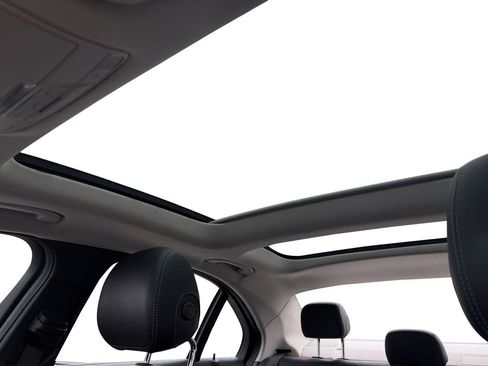 Used 2015 Mercedes-Benz C 300 Sedan image 20