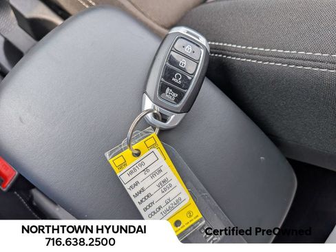 Certified 2026 Hyundai Venue SEL FWD image 20