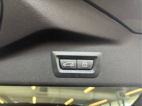 Used 2019 BMW X7 xDrive50i w/ M Sport Package image 14