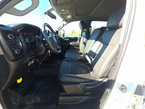 Used 2023 Chevrolet Silverado 2500 W/T w/ WT Fleet Convenience Package image 3