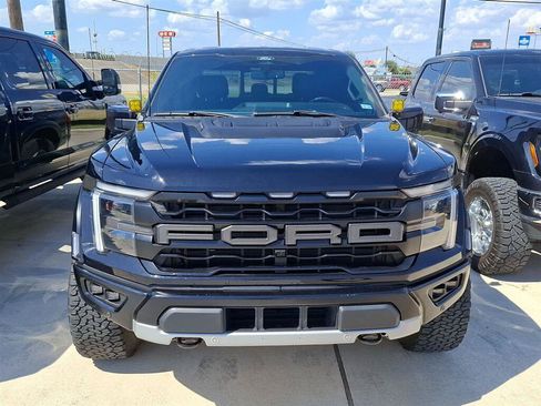 Used 2024 Ford F150 Raptor AWD/4WD image 7
