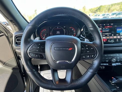 Used 2024 Dodge Durango GT image 3