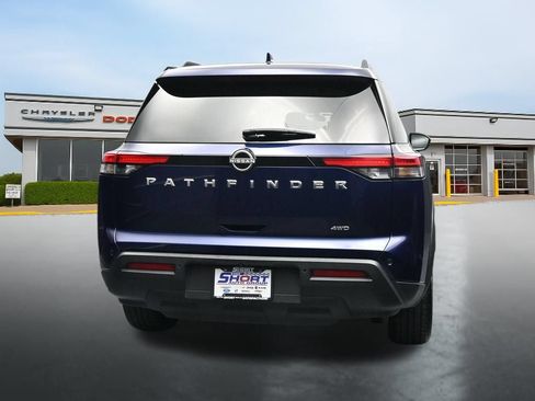 Used 2025 Nissan Pathfinder SV AWD/4WD image 4