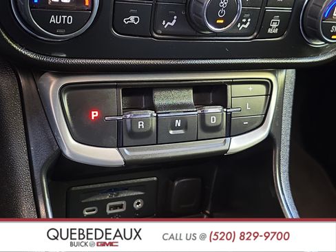 Used 2023 GMC Terrain SLT AWD/4WD image 19
