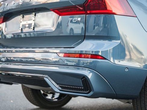 New 2026 Volvo XC60 T8 Plus w/ Protection Package Premier image 8