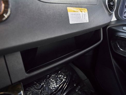 Used 2019 Mercedes-Benz Sprinter 144 image 74