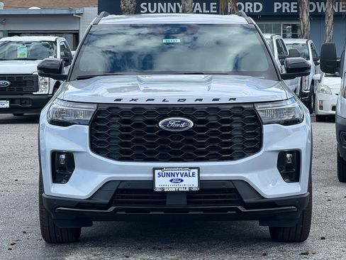 New 2026 Ford Explorer ST-Line w/ ST-Line Street Pack AWD/4WD image 3