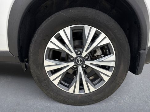 Used 2023 Nissan Rogue SV w/ SV Premium B Package AWD/4WD image 21
