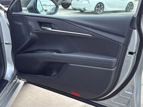 Certified 2025 Toyota Camry LE image 30