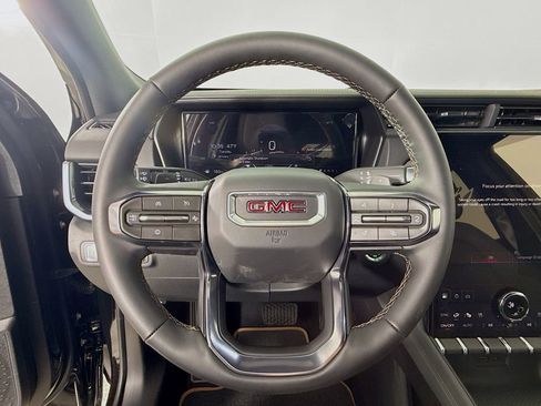New 2026 GMC Terrain AT4 w/ Convenience Package III image 13