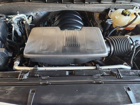 Used 2022 Chevrolet Tahoe LT w/ Luxury Package image 33