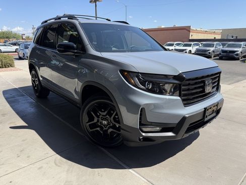 Used 2025 Honda Passport Black Edition image 6