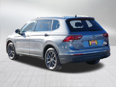 Used 2022 Volkswagen Tiguan SE image 5