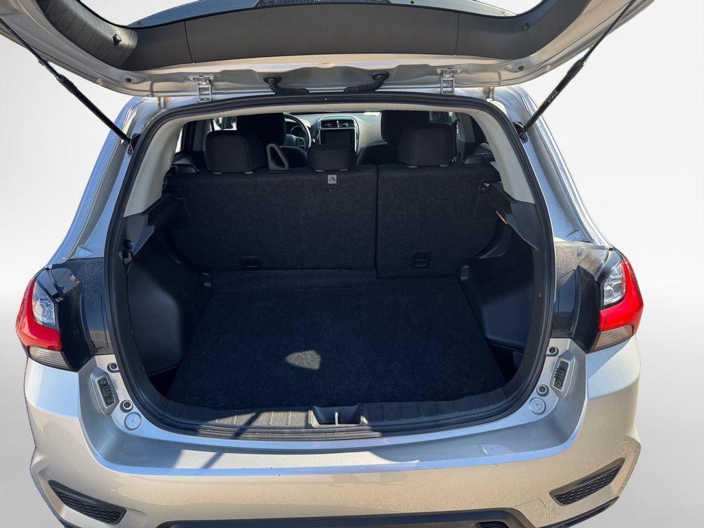 Used 2023 Mitsubishi Outlander Sport AWD image 25