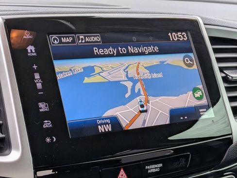 Used 2018 Honda Pilot Touring image 25