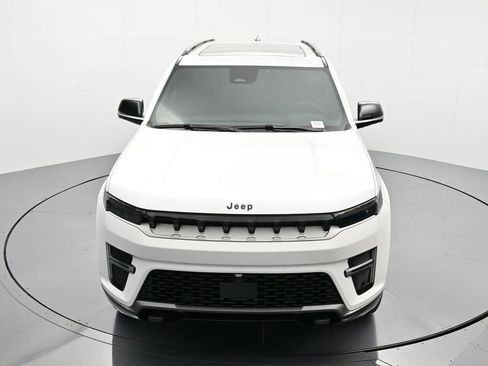 New 2026 Jeep Grand Wagoneer 4WD w/ Premium Group I image 30