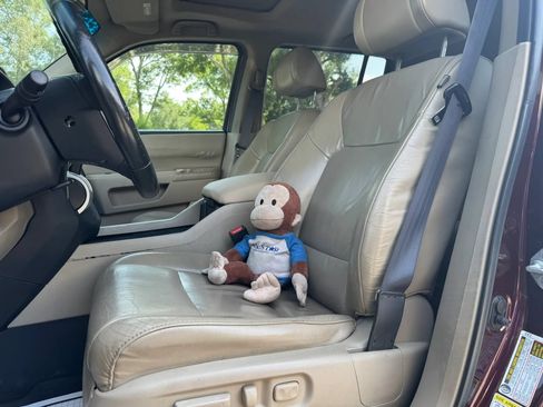 Used 2011 Honda Pilot EX-L image 17