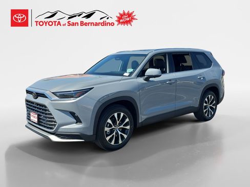New 2026 Toyota Grand Highlander AWD Hybrid image 1