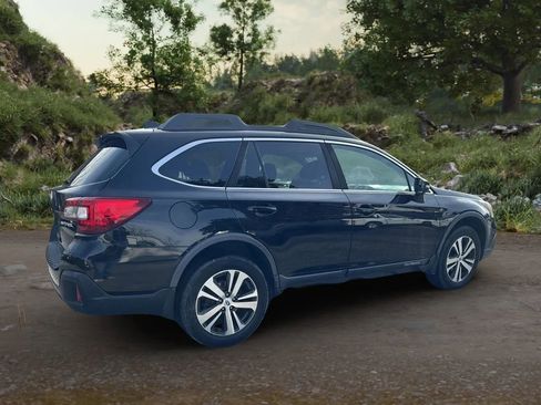 Used 2018 Subaru Outback 2.5i Limited image 5