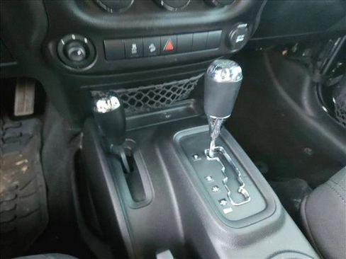 Used 2015 Jeep Wrangler Sport image 14