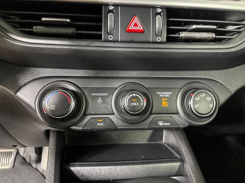 Used 2021 Kia Forte LXS FWD image 19