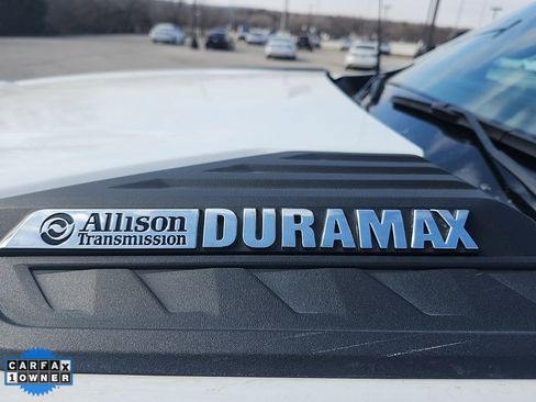 Used 2024 Chevrolet Silverado 3500 LT image 4