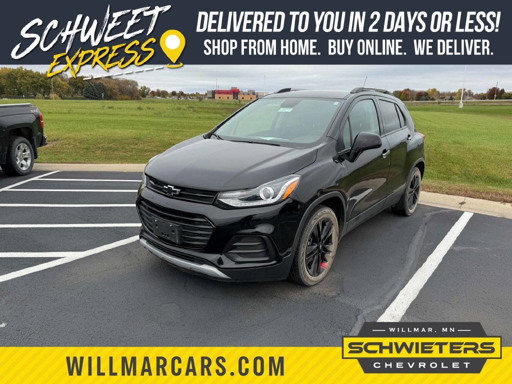 Used 2018 Chevrolet Trax LT w/ Redline Edition FWD image 1