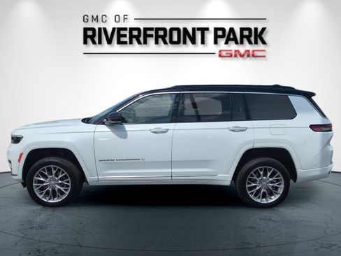 Used 2024 Jeep Grand Cherokee L Summit w/ Advanced Protech Group IV AWD/4WD image 6