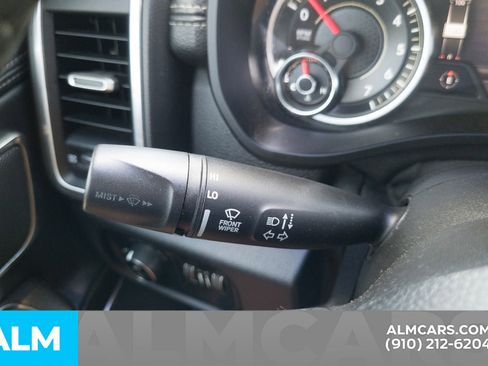 Used 2019 RAM 1500 Laramie AWD/4WD image 38