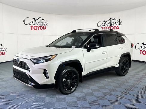 Used 2022 Toyota RAV4 XSE AWD/4WD image 4