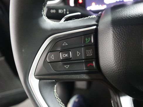 Used 2024 Jeep Grand Cherokee L Laredo image 28