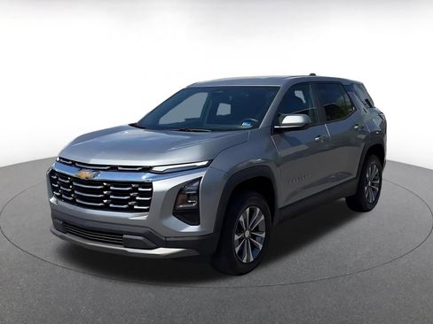 Used 2025 Chevrolet Equinox LT FWD image 7