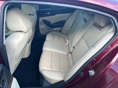Used 2016 Nissan Maxima Platinum FWD image 23