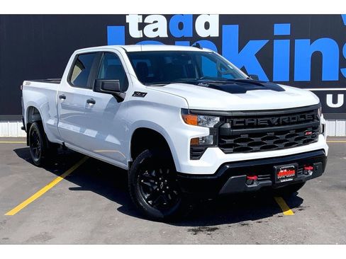 Used 2024 Chevrolet Silverado 1500 Custom Trail Boss AWD/4WD image 2