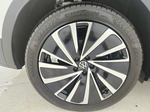 Used 2023 Volkswagen ID.4 Pro S Plus AWD/4WD image 75