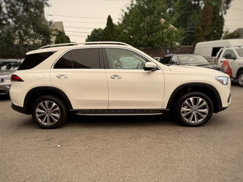 Used 2021 Mercedes-Benz GLE 350 4MATIC w/ Premium Package image 4
