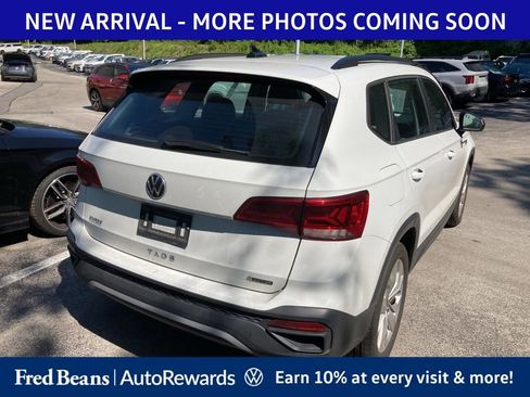 Used 2023 Volkswagen Taos S w/ Driver Assistance Package AWD/4WD image 4