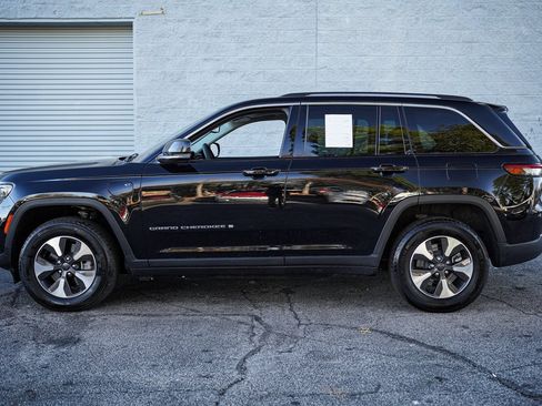 Used 2023 Jeep Grand Cherokee 4WD 4xe image 8