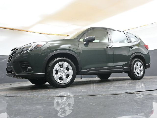 Used 2023 Subaru Forester AWD/4WD image 31