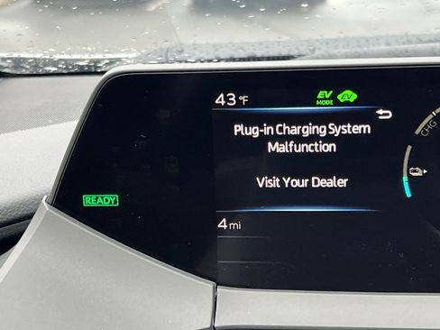 New 2026 Toyota Prius Plug-In Hybrid image 15