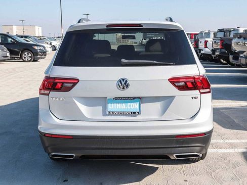 Used 2018 Volkswagen Tiguan S image 7