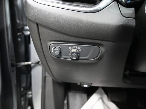 Used 2024 Chevrolet Equinox LT image 24