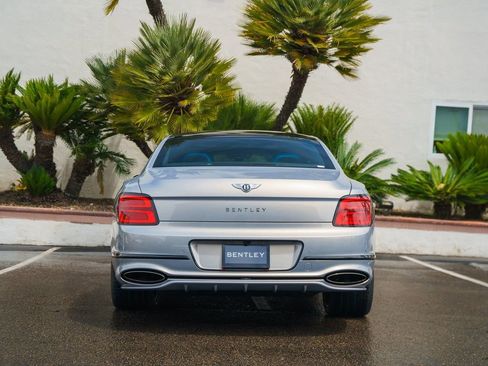Used 2025 Bentley Flying Spur Plug-In Hybrid AWD/4WD image 28