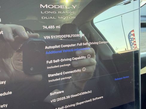 Used 2020 Tesla Model Y Long Range AWD/4WD image 24