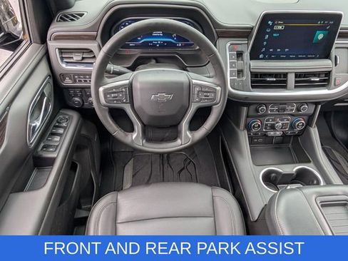 Used 2024 Chevrolet Suburban Z71 w/ Luxury Package image 10